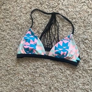Women’s bikini top. Size S